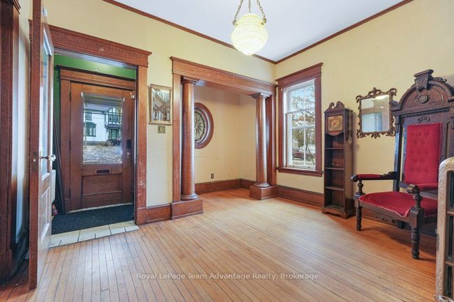 20 Belvedere Ave, House other with 6 bedrooms, 4 bathrooms and 3 parking in Parry Sound ON | Image 11