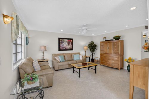 323-323 Capri G, Delray Beach, FL, 33484-5175 | Card Image