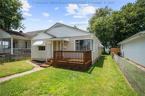 153 4th St, Dunbar, WV, 25064-3201 | Card Image