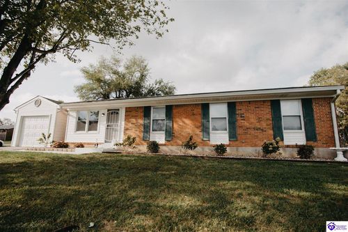 158 Donna Ave, Radcliff, KY, 40160-9208 | Card Image