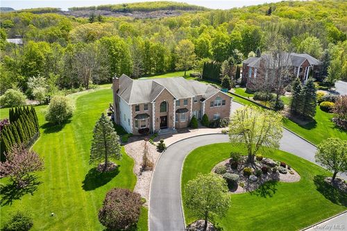 17 Constitution Ct, Tuxedo Park, NY, 10987-4767 | Card Image