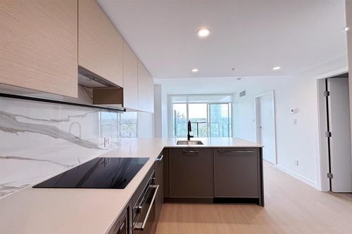 502-13745 George Junction, Surrey, BC, V3T | Card Image