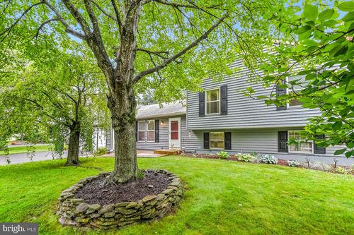 111 Sue Ann Ct, STERLING, VA, 20164-1925 | Card Image