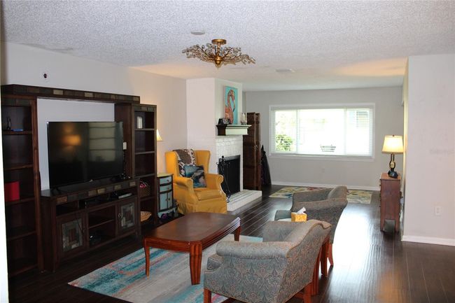 Family room | Image 4