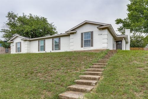7304 Vista Cliff Dr, Fort Worth, TX, 76179-2938 | Card Image