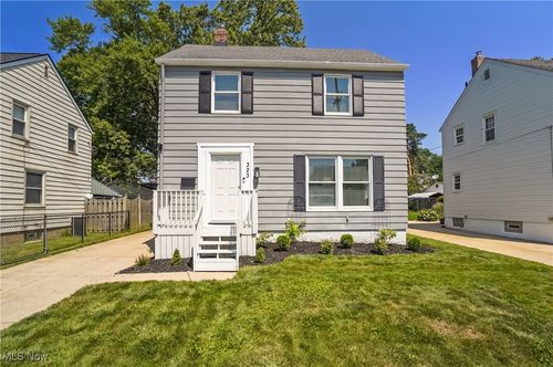 323 Monroe Ave, Cuyahoga Falls, OH, 44221-2101 | Card Image