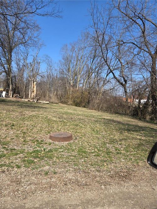 650 Sarah St, Livingston, IL, 62058-4408 | Card Image