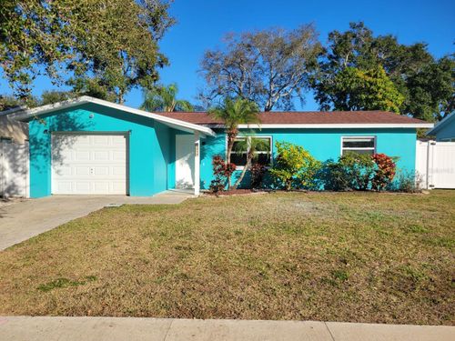 2215 Lauren Dr, Largo, FL, 33774-1504 | Card Image