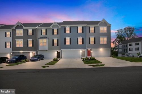 4527 Dale Creek Way, WOODBRIDGE, VA, 22193-2747 | Card Image