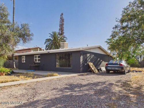 6656 S Melody Ave, Tucson, AZ, 85756-9470 | Card Image