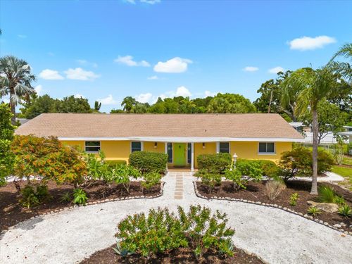 2505 Croton Ave, SARASOTA, FL, 34239-4908 | Card Image