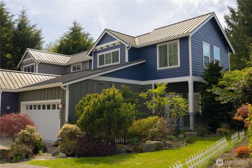 36-5-1865 Sakai Village Loop Ne, Bainbridge Island, WA, 98110-1883 | Card Image