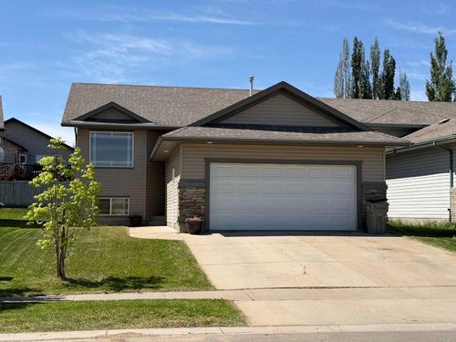 144 Pinnacle Ave, Grande Prairie, AB, T8W0A9 | Card Image
