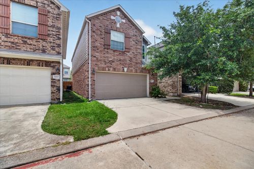17027 Amarose Dr, Houston, TX, 77090-2235 | Card Image