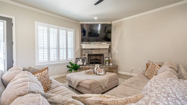 Stone fireplace with gas logs | Image 6