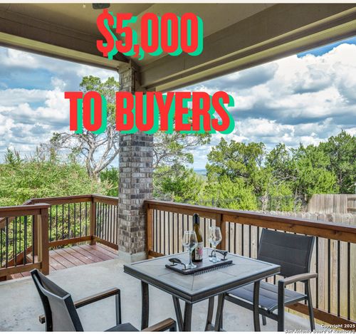 21 Mariposa Pkwy W, Boerne, TX, 78006-2220 | Card Image