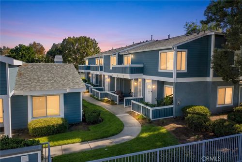 r99-926 W Philadelphia St, Ontario, CA, 91762-6242 | Card Image