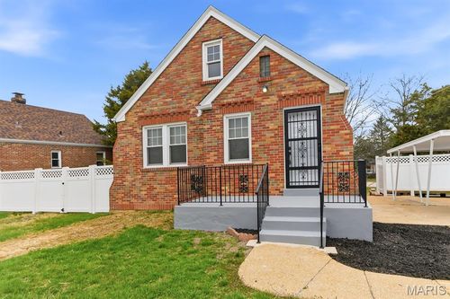 5826 Telegraph Rd, Oakville, MO, 63129-4714 | Card Image