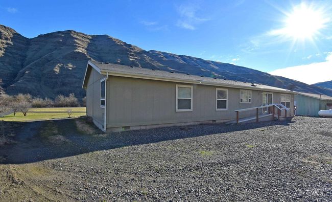 16186 Snake River Rd, House other with 3 bedrooms, 3 bathrooms and null parking in Asotin WA | Image 39