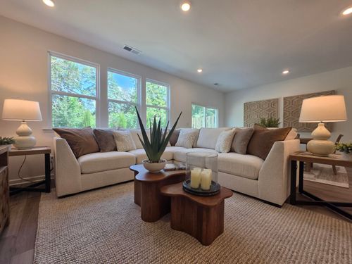 2572 Henson Court, Chattanooga, TN, 37421 | Card Image
