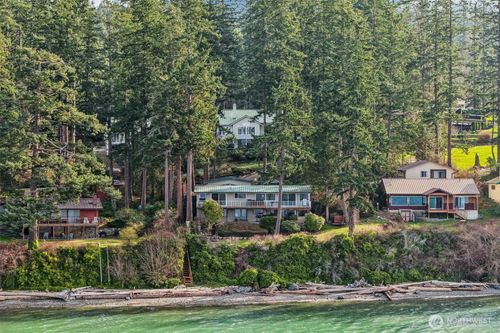 17340 Golden View Ave, La Conner, WA, 98257-9316 | Card Image