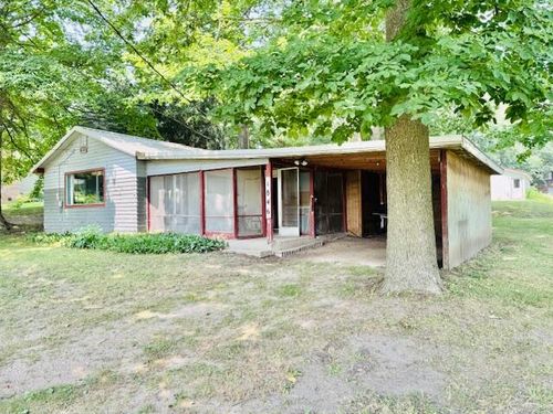 1846 W Tupper Heights Dr, Lake Odessa, MI, 48849-9460 | Card Image