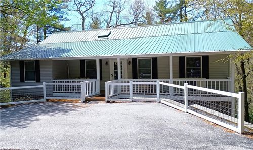 70 Tulip Ln, Newland, NC, 28657-8126 | Card Image