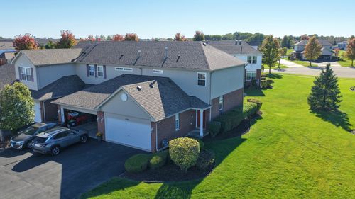 2755 Foxwood Dr, New Lenox, IL, 60451-8533 | Card Image