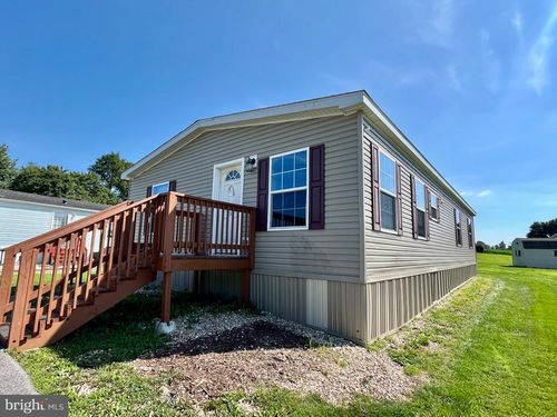 290 Cameo Dr, FAYETTEVILLE, PA, 17222-1206 | Card Image