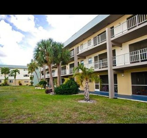 215-300 Layne Blvd, Hallandale Beach, FL, 33009-5745 | Card Image