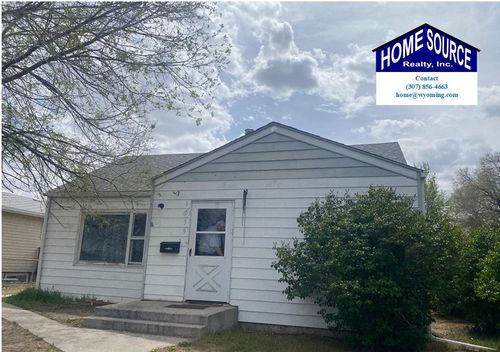 1039 E Lincoln Ave, Riverton, WY, 82501-3726 | Card Image