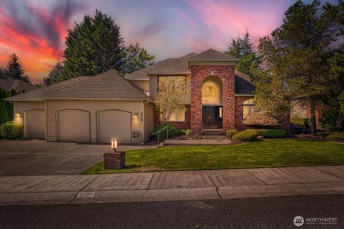 7739 143rd Avenue Se, Newcastle, WA, 98059 | Card Image