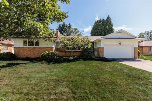 22015 Cottonwood Drive, Rocky River, OH, 44116 | Card Image