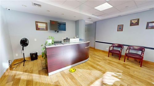 2833 Ocean Pkwy, Brooklyn, NY, 11235-7876 | Card Image