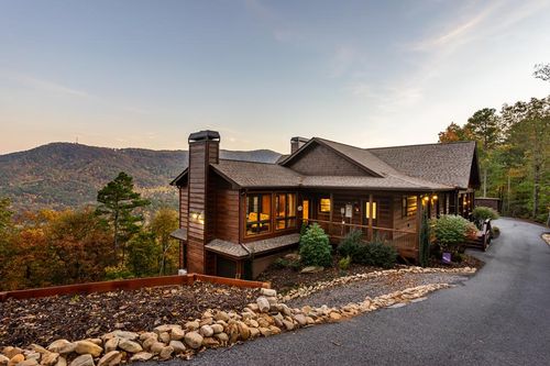 215 Snake Nation Overlook, Blue Ridge, GA, 30513-7679 | Card Image
