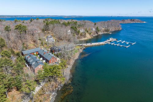 6 Quartermaster Court, Portland, ME, 04109 | Card Image
