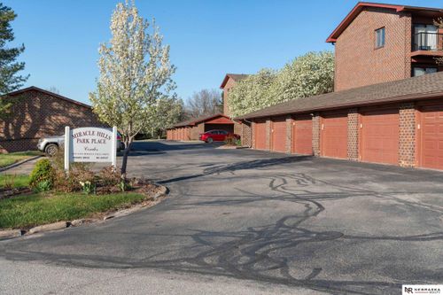 apt-11-11937 Miracle Hills Dr, Omaha, NE, 68154-4405 | Card Image