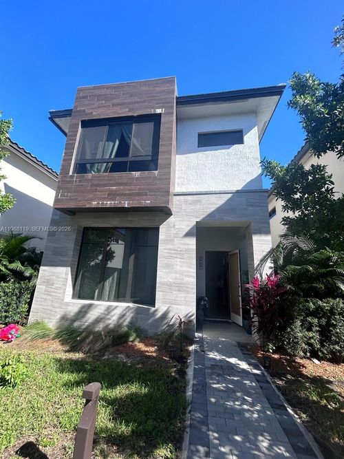 4454 Nw 80th Ave, Doral, FL, 33166-5699 | Card Image