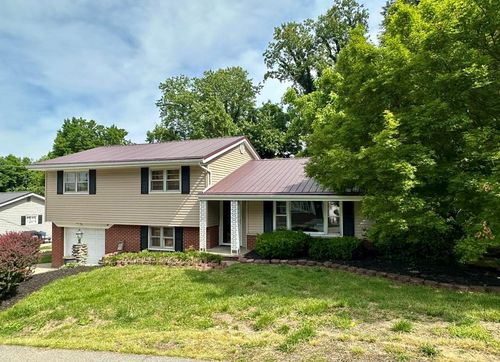 655 Hillsdale Dr, Wheelersburg, OH, 45694-1821 | Card Image