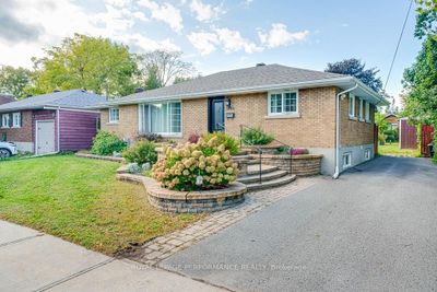 1405 Leonard Ave, House other with 3 bedrooms, 2 bathrooms and 2 parking in Cornwall ON | Image 2