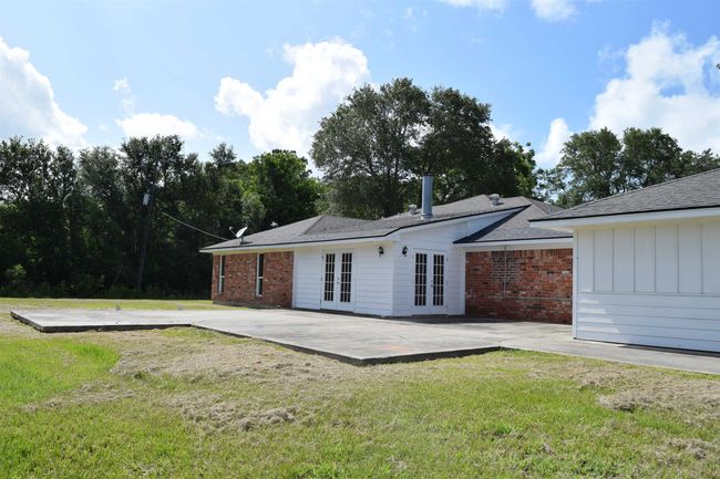 17647 Wise Rd, House other with 3 bedrooms, 3 bathrooms and null parking in Winnie TX | Image 24