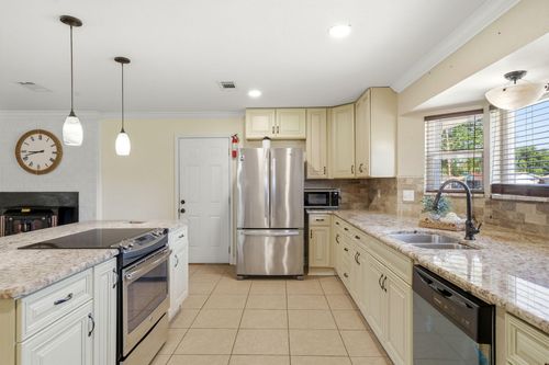 1969 Frontera St, Navarre, FL, 32566-9134 | Card Image