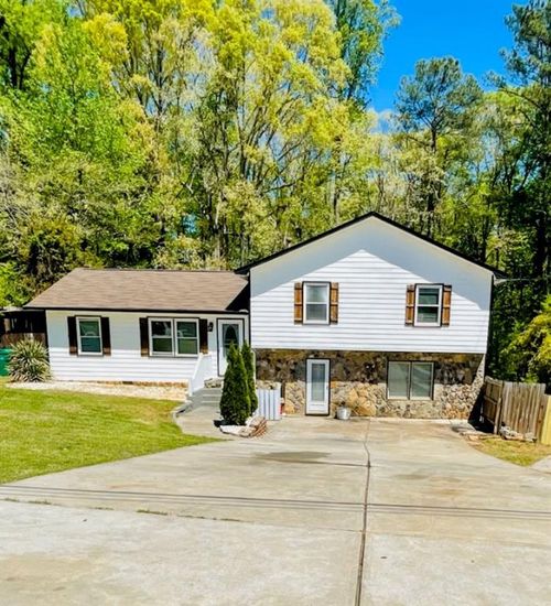 1939 Suwanee Valley Rd, Lawrenceville, GA, 30043-4143 | Card Image