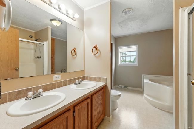 663 N Albert Eckert Dr, House other with 3 bedrooms, 2 bathrooms and null parking in North Webster IN | Image 15