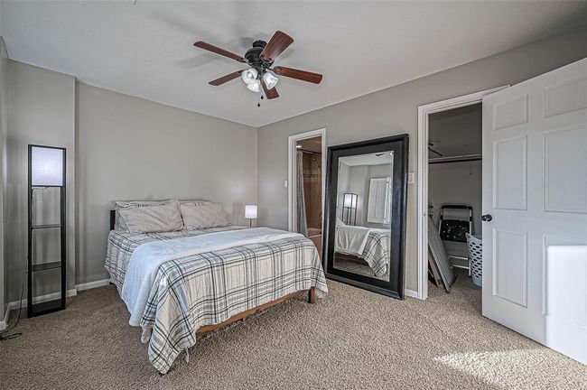 Secondary bedroom with connecting shared bathroom. | Image 36
