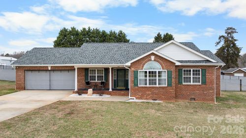 95 Chesterfield Dr, Taylorsville, NC, 28681-6212 | Card Image