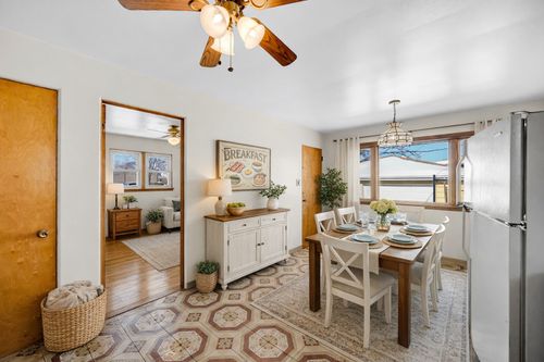 772 Memorial Dr, Calumet City, IL, 60409-3410 | Card Image