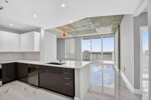 1112-300 S Australian Ave, West Palm Beach, FL, 33401-5083 | Card Image