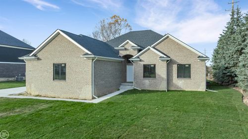 6519 Jamie Ln, Grand Blanc, MI, 48439-9663 | Card Image