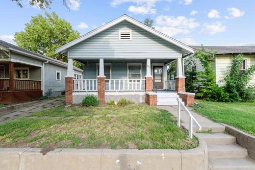 411 S Phillips Ave, Salina, KS, 67401-4039 | Card Image